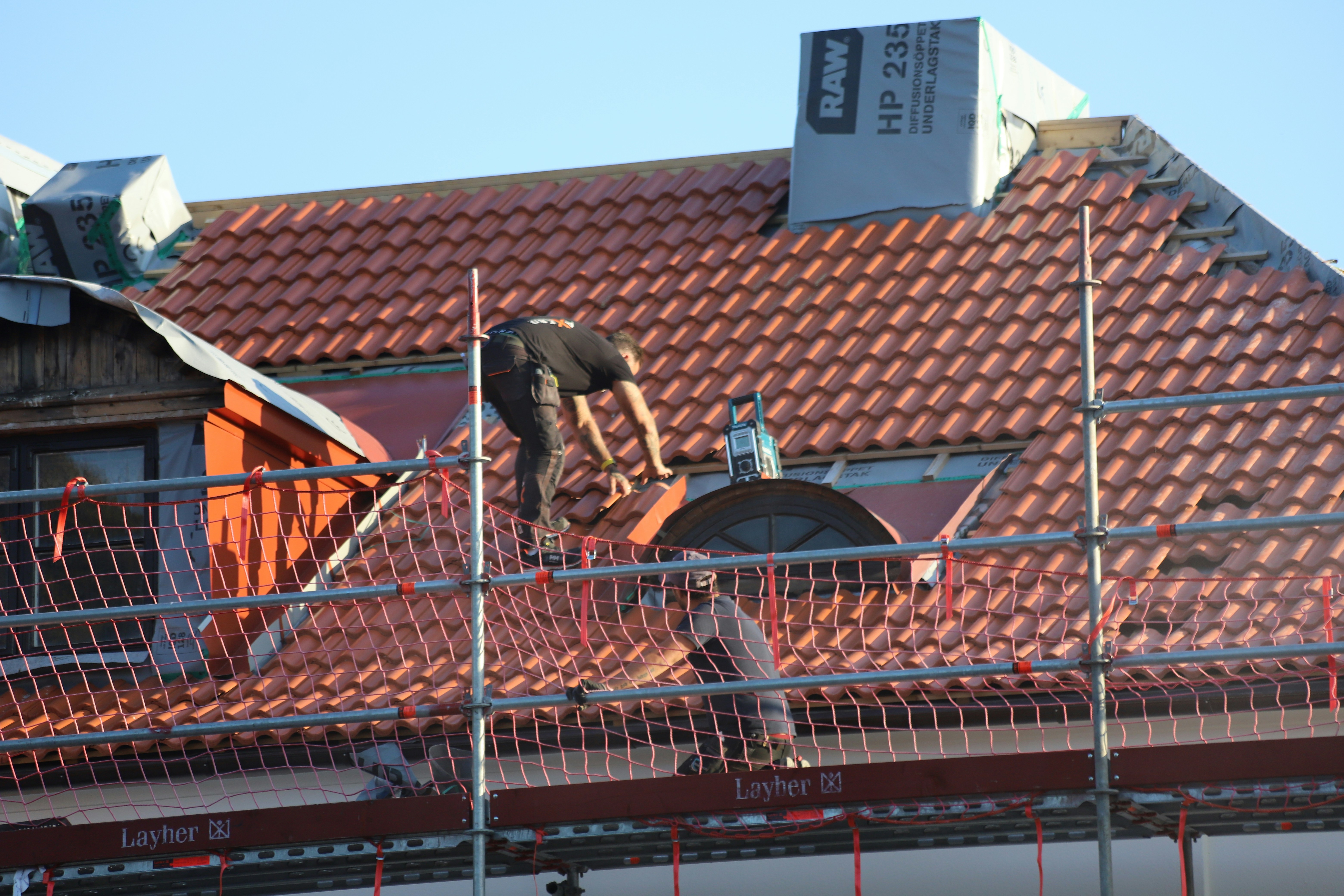 Platinum Roofing team at work