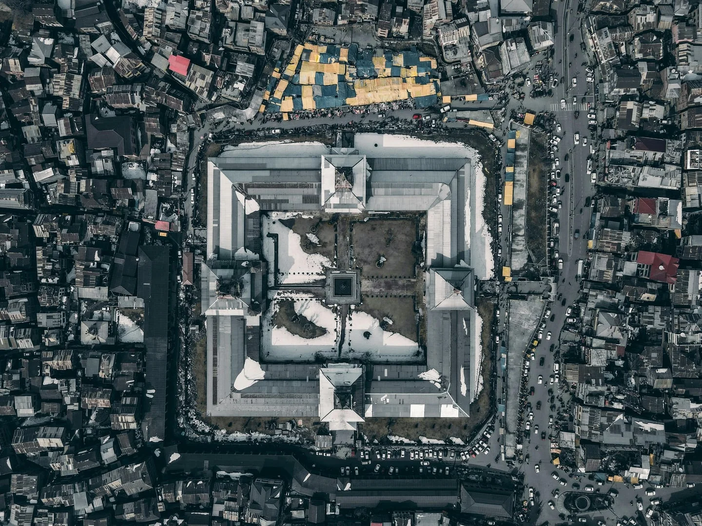 Multi-tenant commercial complex roof project